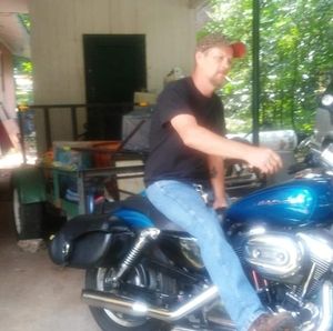 Meet your Posher, Charles